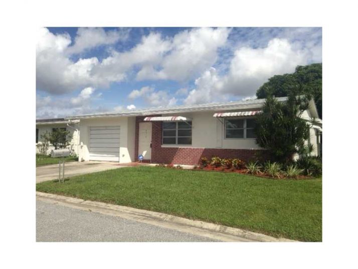 6915 NW 11TH CT, Pompano Beach, FL 33063