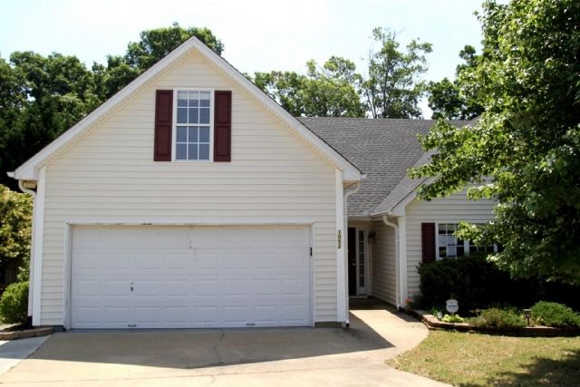 1052 Wicker Pine Dr, Lawrenceville, GA 30043