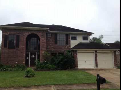 2630 S Brompton Dr, Pearland, TX 77584