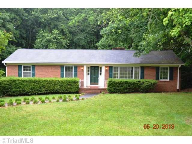 214 Greenlawn Dr, Kernersville, NC 27284