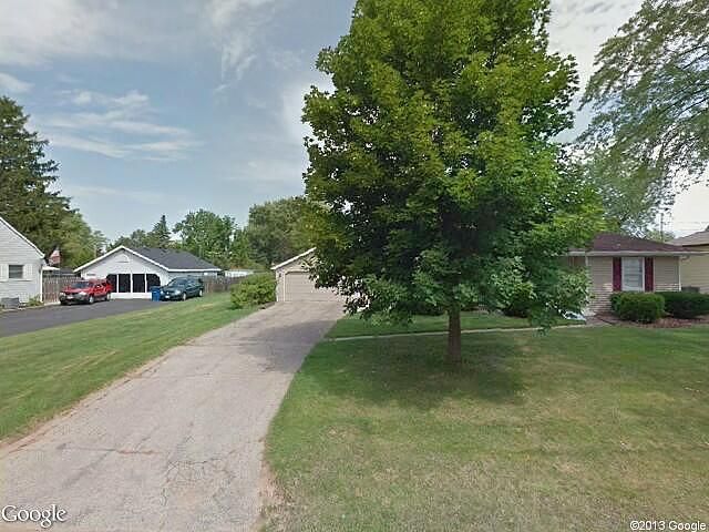 Pine St, Pulaski, WI 54162