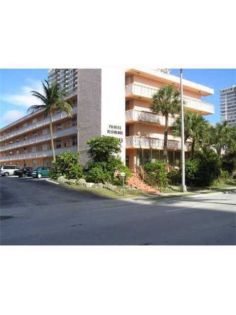 1936 S OCEAN DR # 15B, Hallandale, FL 33009