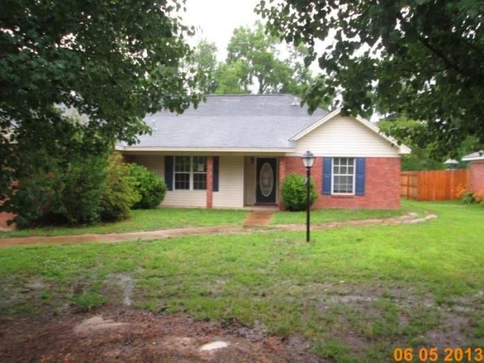 60016 Parkview Dr, Smithville, MS 38870