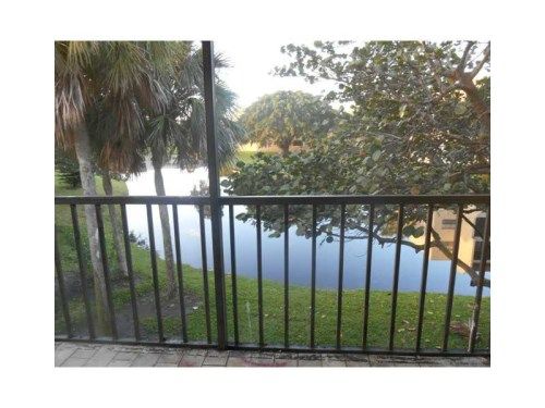 182 LAKEVIEW DR # 201, Fort Lauderdale, FL 33326