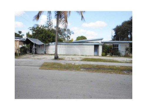 35 MIAMI GARDENS RD, Hollywood, FL 33023