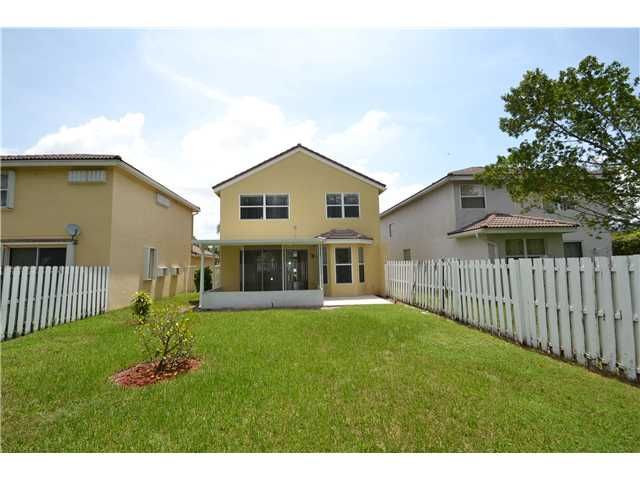 7872 SPRINGFIELD LAKE DR, Lake Worth, FL 33467