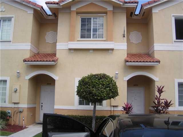 8833 S ISLES CR # 8833, Fort Lauderdale, FL 33321