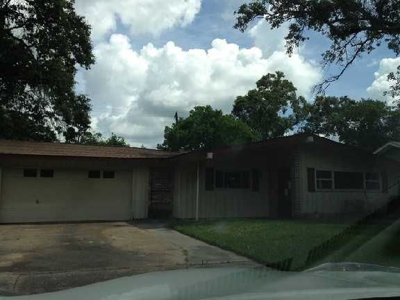 2206 Link Ave, Orange, TX 77630