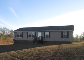 333 Lakey Siding Rd, Robbins, NC 27325