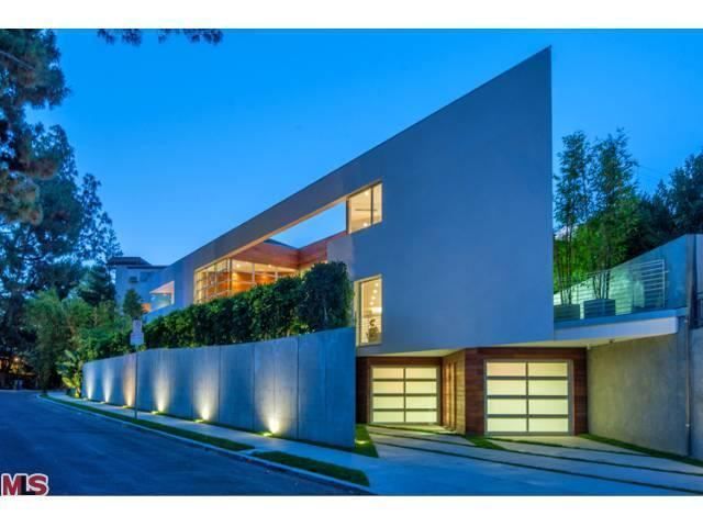 1160 McClellan Dr, Los Angeles, CA 90049