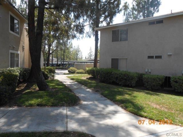 2572 Avenida Del Vis Apt 204, Corona, CA 92882