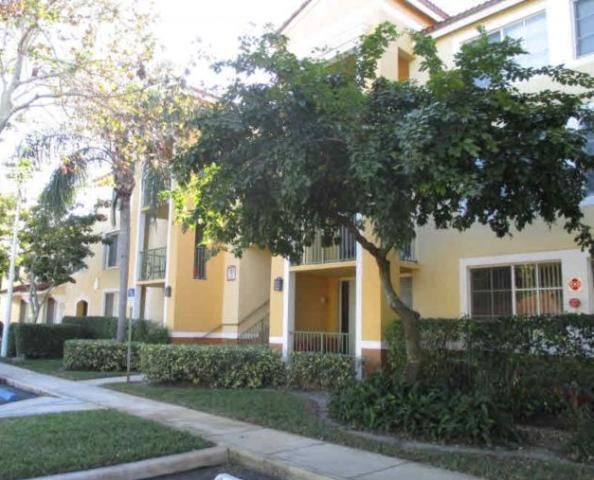 103 Yacht Club Way #106, Lake Worth, FL 33462