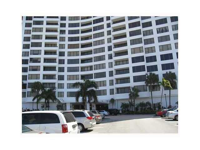 3505 S OCEAN DR # 205, Hollywood, FL 33019