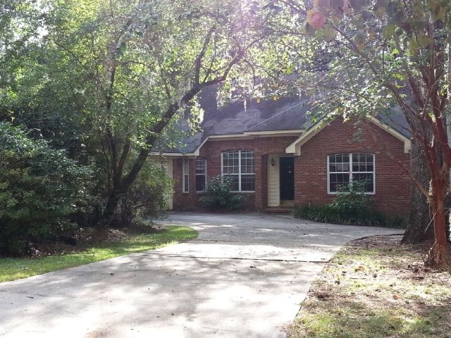 2106 Old Fort Dr, Tallahassee, FL 32301