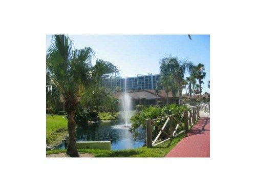 503 LESLIE DR # 503, Hallandale, FL 33009