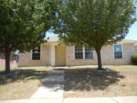 2816 Monticello Ln, Lancaster, TX 75134