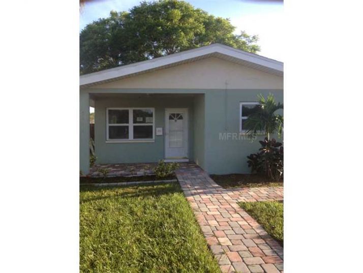 5431 Burlington Ave N, Saint Petersburg, FL 33710