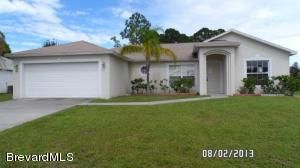 743 Aachen Ave Nw, Palm Bay, FL 32907