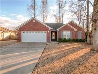 1904 Pleasant Dr, Muscle Shoals, AL 35661