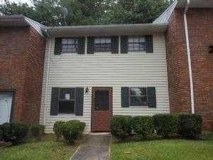 6354 Shannon Pkwy Apt 2c, Union City, GA 30291