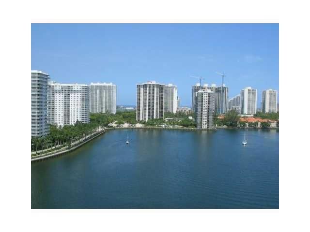 2750 NE 183 ST # 1410, North Miami Beach, FL 33160