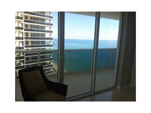 1830 S OCEAN DR # 3008, Hallandale, FL 33009