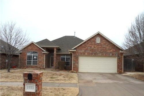 1933 NW 176 St, Edmond, OK 73012