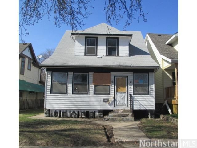 745 Jessamine Ave E, Saint Paul, MN 55106