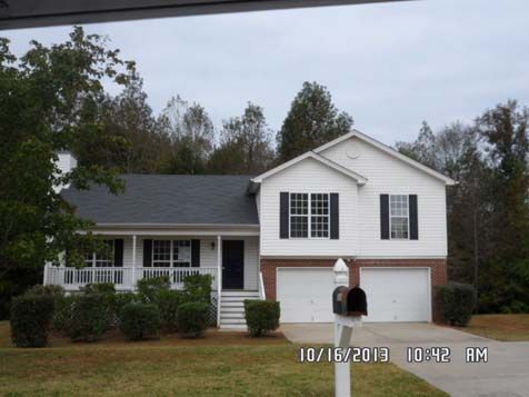 1203 Persimmon Place Dr, Bethlehem, GA 30620