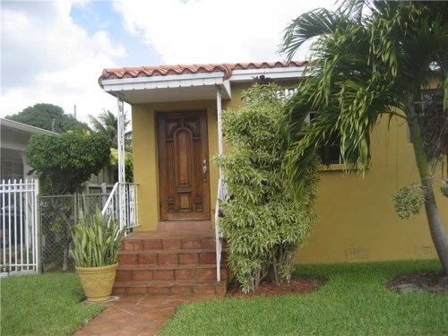 649 E 32 ST, Hialeah, FL 33013