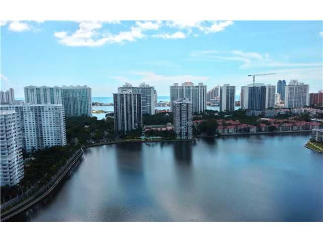 2750 NE 183 ST # 2710, North Miami Beach, FL 33160