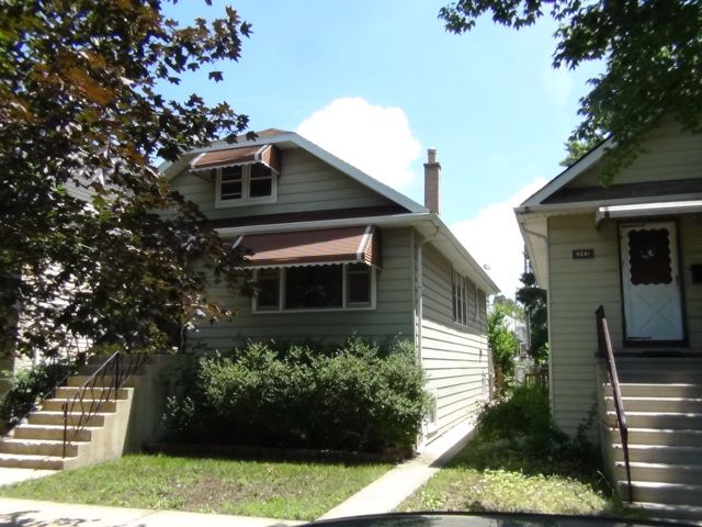 4245 North Ozanam Avenue, Harwood Heights, IL 60706