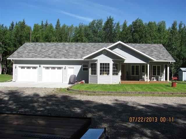 2890 Badger Rd, North Pole, AK 99705