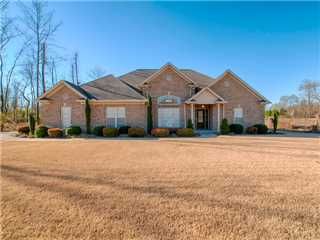 904 Divison Ave., Muscle Shoals, AL 35661