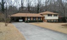 2921 Country Squire Lane Decatur, GA 30033