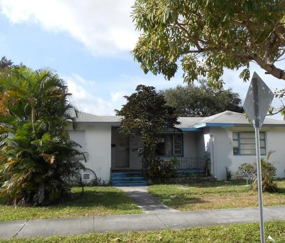 1122 N 24th Avenue, Hollywood, FL 33020