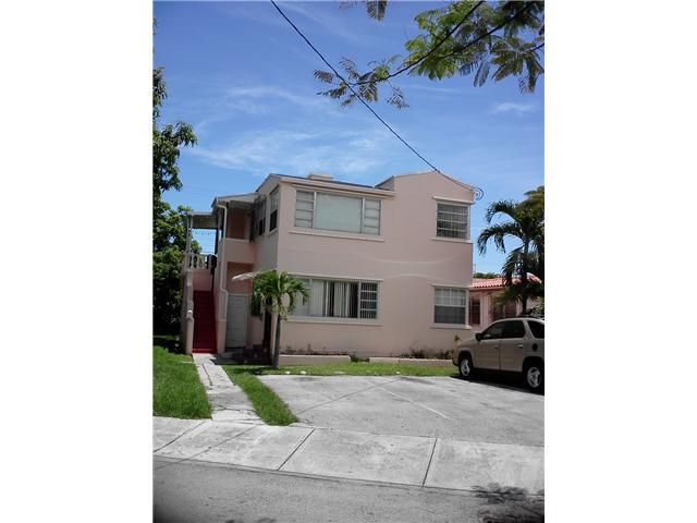 2244 GLEN ROYAL PW, Miami, FL 33125