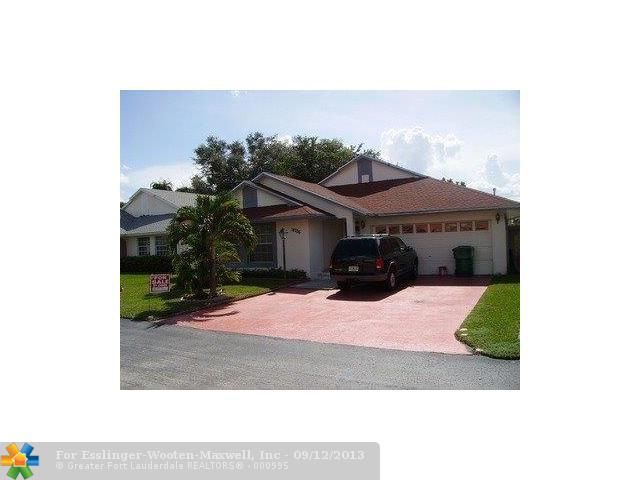 18706 NW 78TH PL, Hialeah, FL 33015