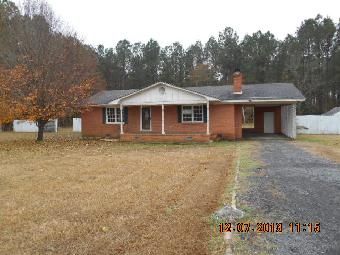 5389 Cade Rd, Cades, SC 29518