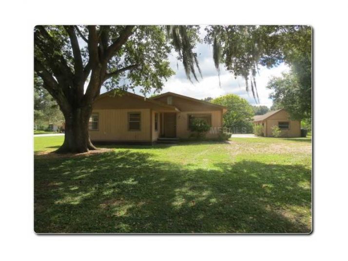 202 Arlington Rd, Groveland, FL 34736