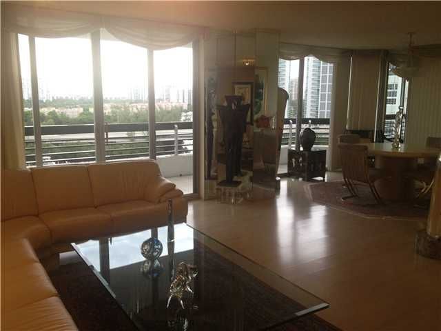 3600 MYSTIC POINTE DR # 1212, Miami, FL 33180