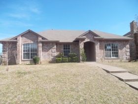 428 Channel View Ct, Desoto, TX 75115