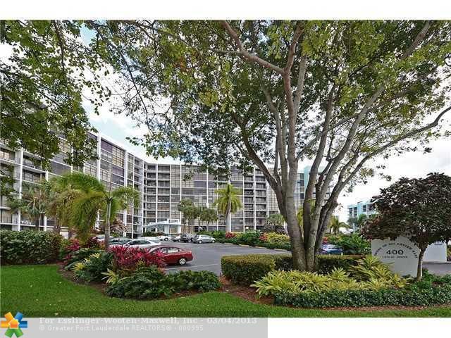 400 Leslie Dr # 423, Hallandale, FL 33009