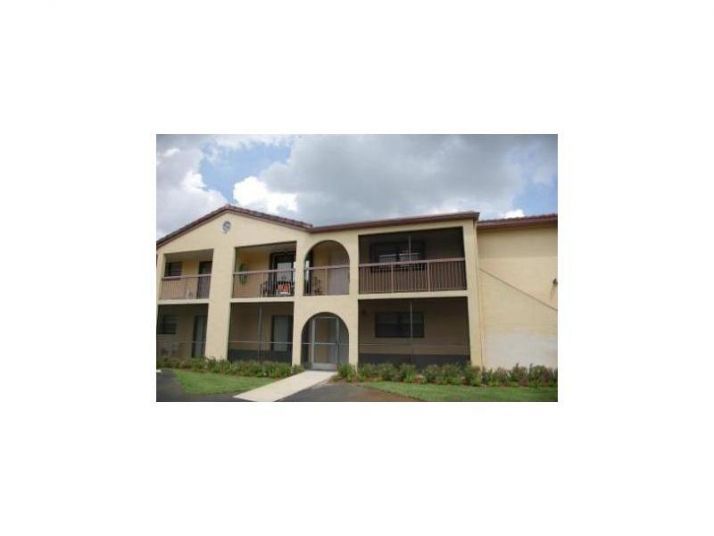 18266 MEDITERRANEAN BL # 804, Hialeah, FL 33015