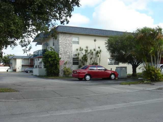 1275 W 35 ST # 64B, Hialeah, FL 33012