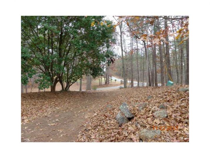 21 Country Creek Road Ne, White, GA 30184