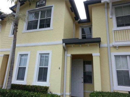 235 SE 29 TE # 6, Homestead, FL 33033