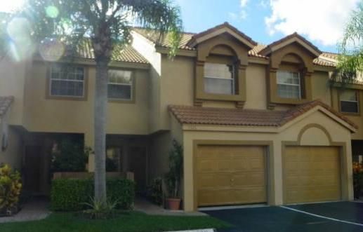 9526 Boca River Cir, Boca Raton, FL 33434