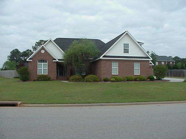 403 Bellemeade Cir, Warner Robins, GA 31088