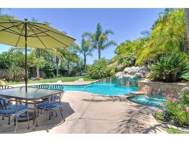 1360 Ravean Ct, Encinitas, CA 92024